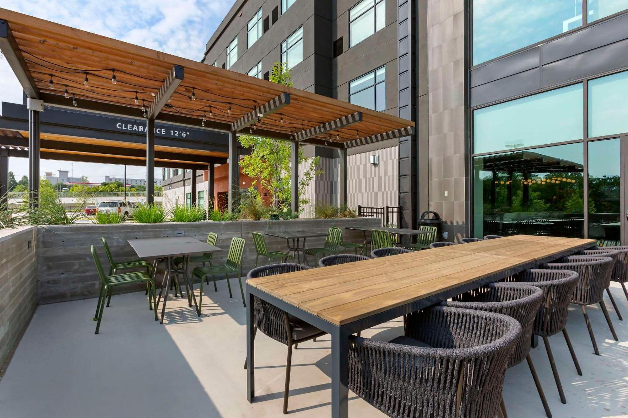 Cambria Hotel Austin Airport Eksteriør billede