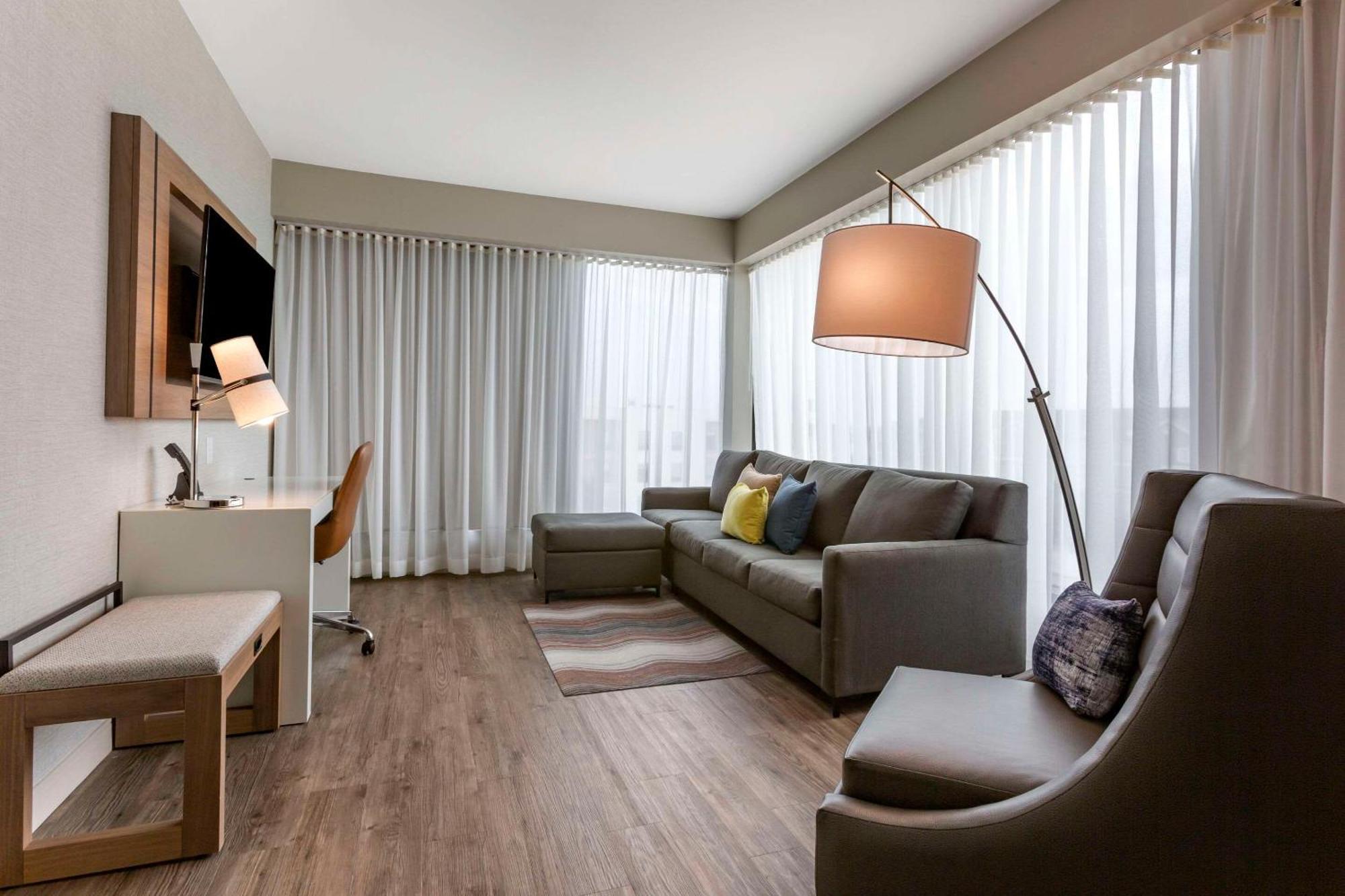Cambria Hotel Austin Airport Eksteriør billede