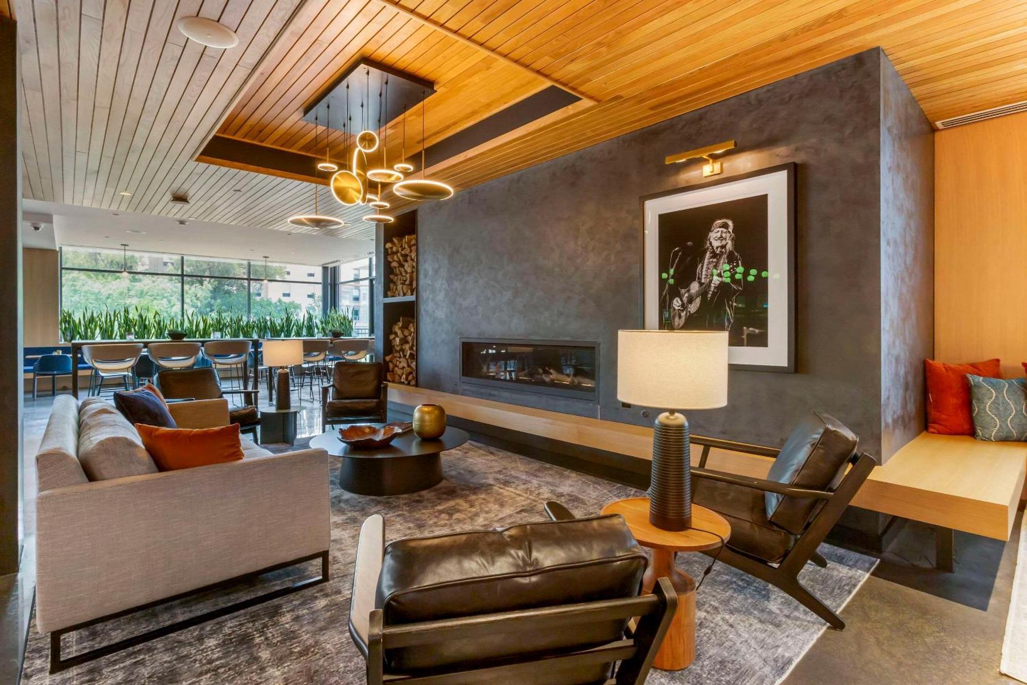 Cambria Hotel Austin Airport Eksteriør billede